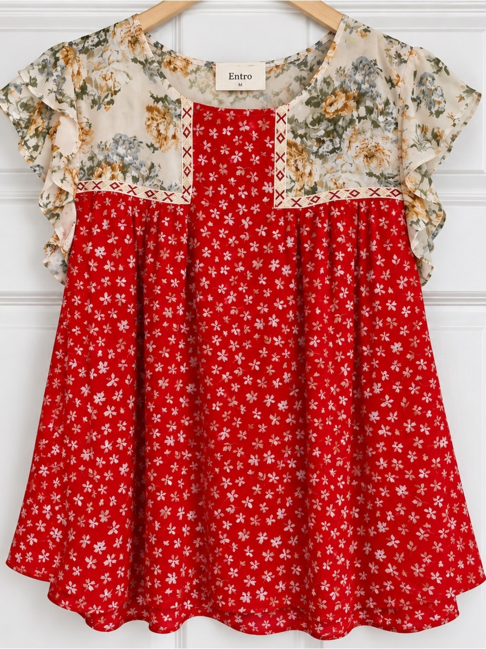 Entro Floral Red and Cream Top